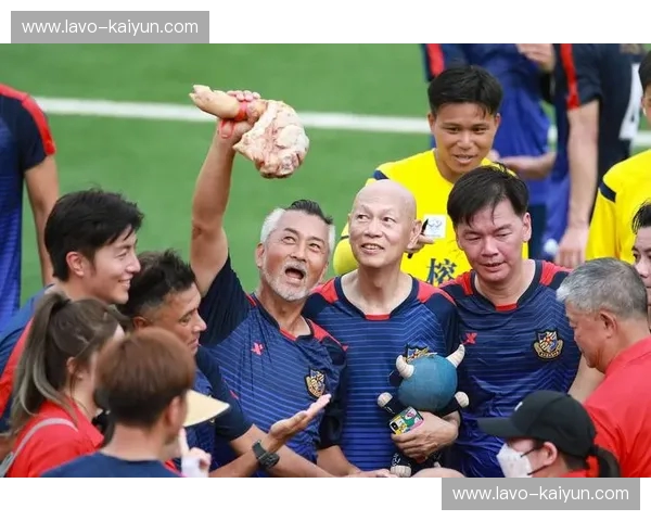 绿茵版双城记：当“足球之乡”梅县遇见“亚洲霸主”恒大，是一场关于信仰的南粤德比